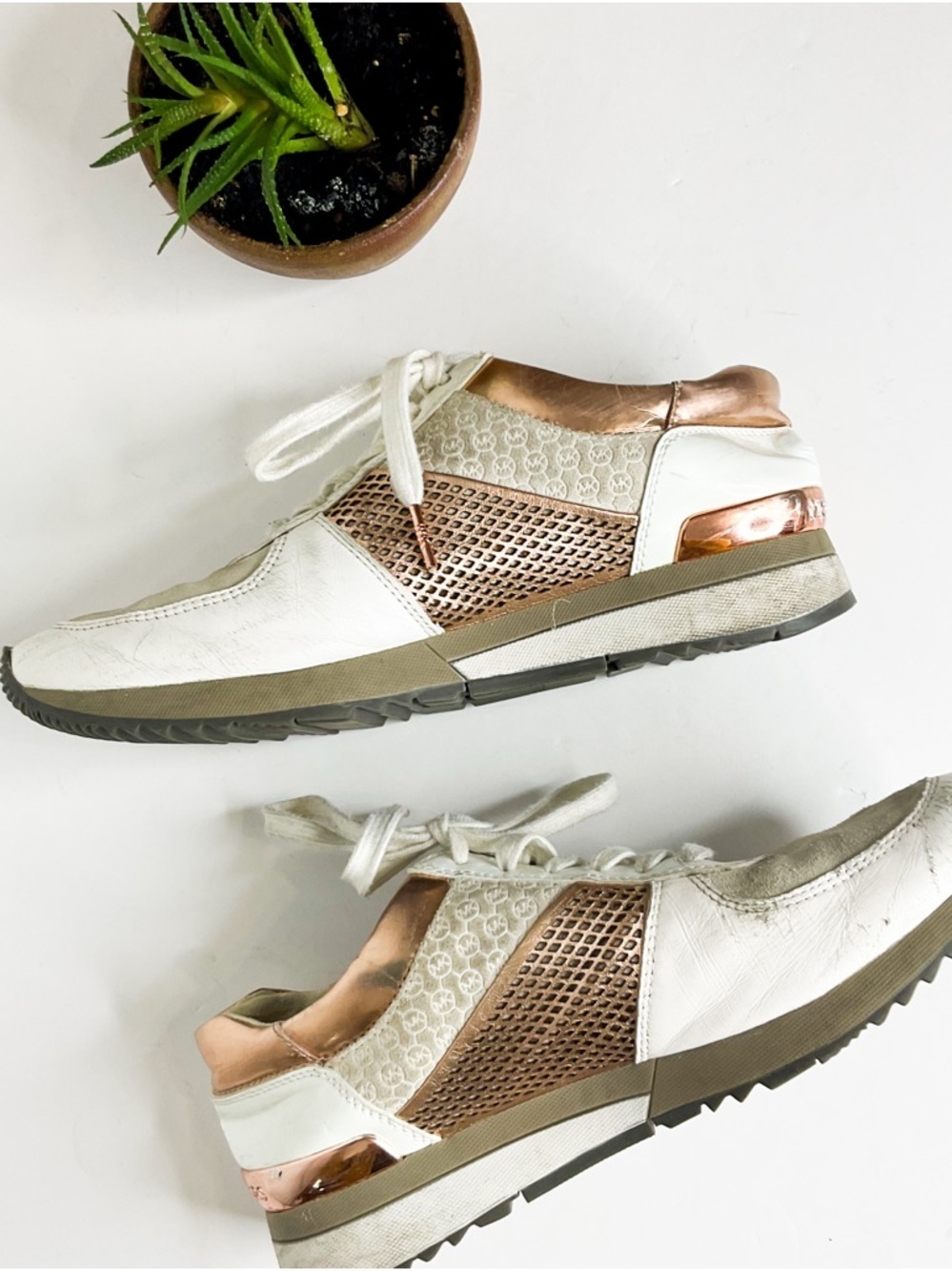 MICHAEL KORS Women's White and Rose Gold Casual Sneakers